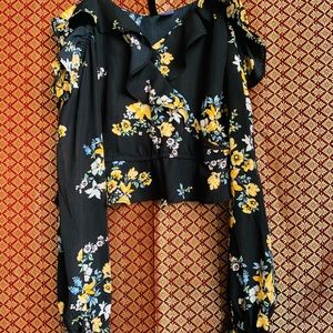 Divide extra small crop stops floral colors